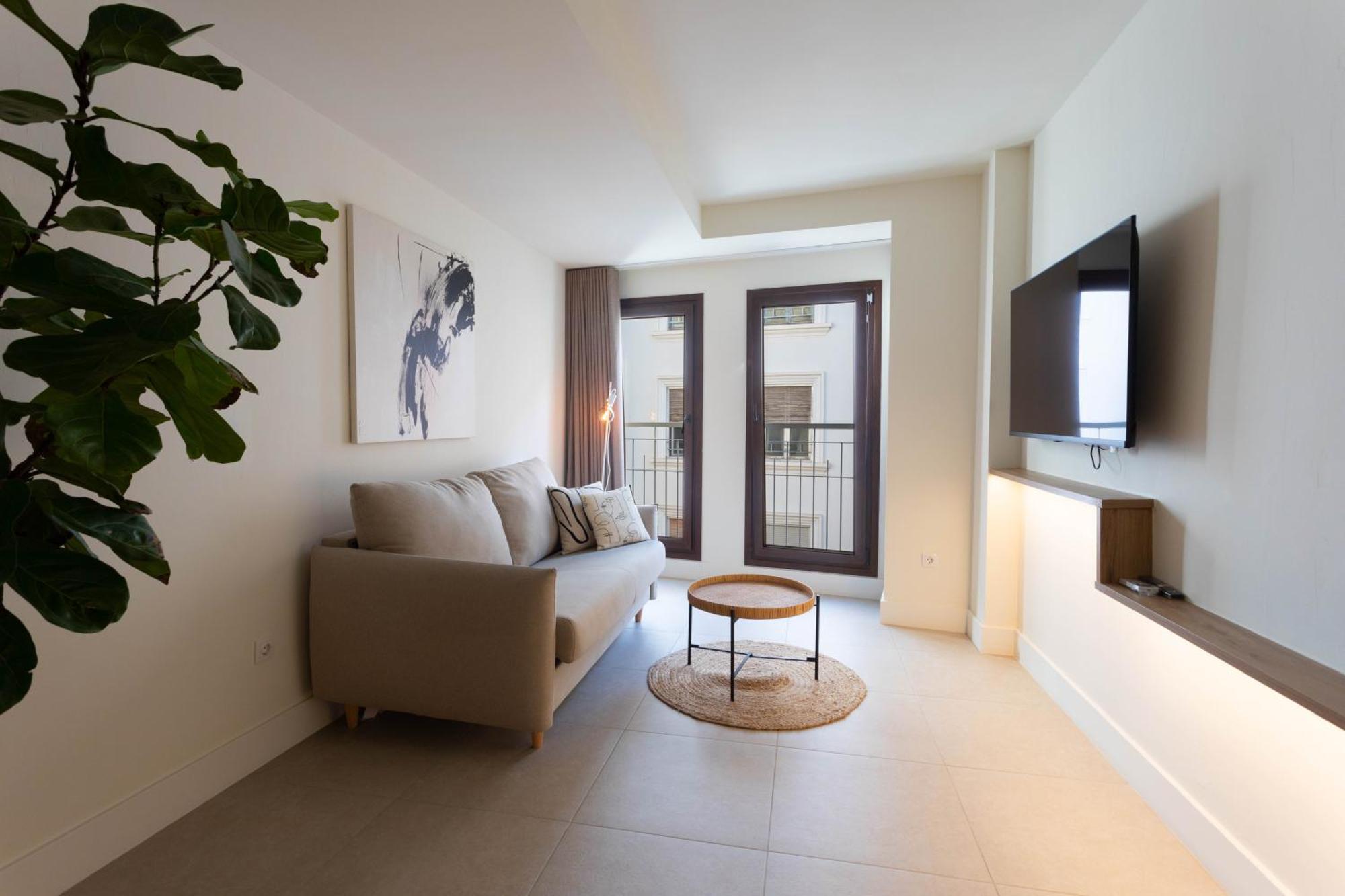 Reina Victoria Velazquez Aparthotel Alicante Bagian luar foto