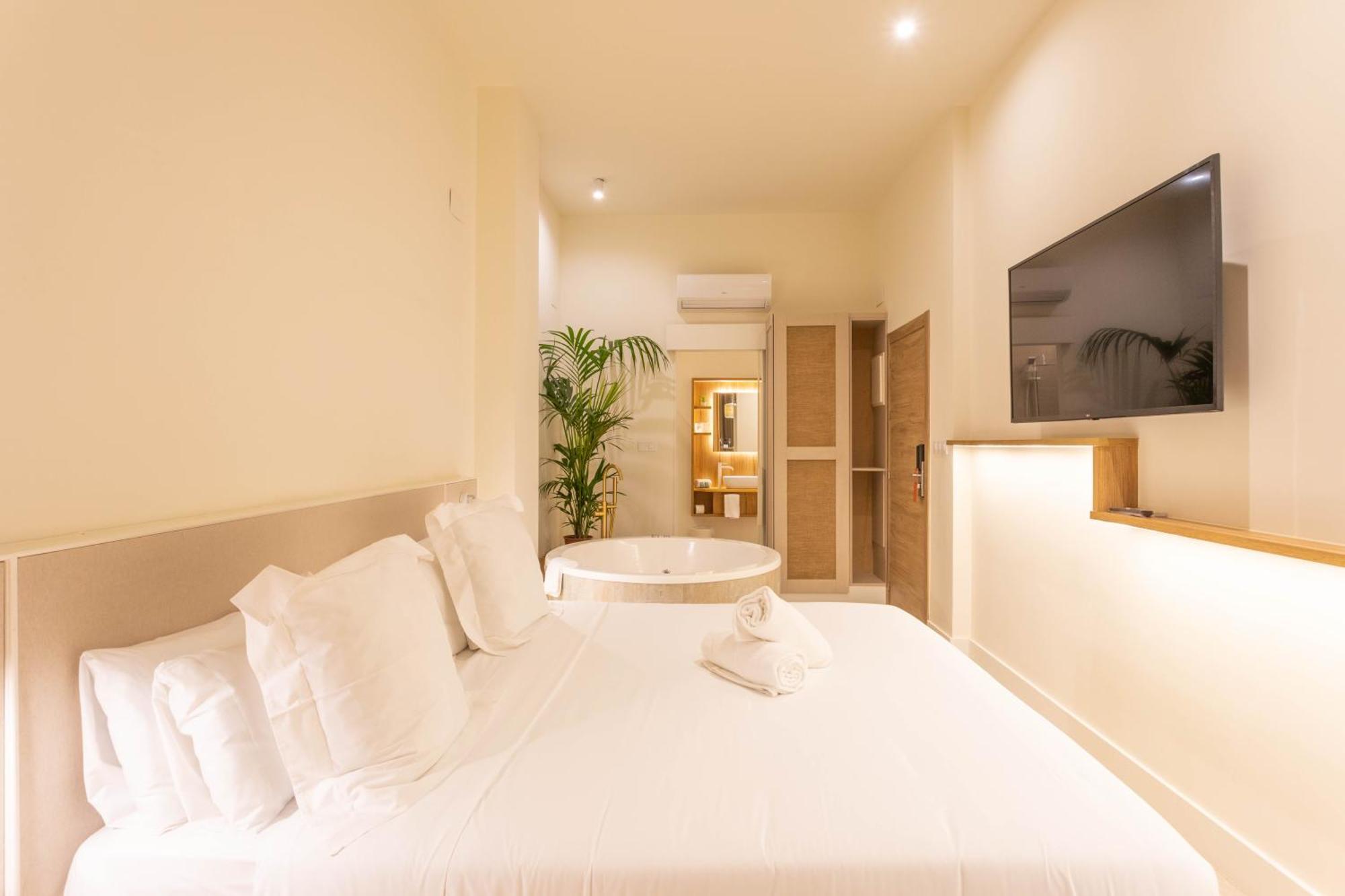 Reina Victoria Velazquez Aparthotel Alicante Bagian luar foto